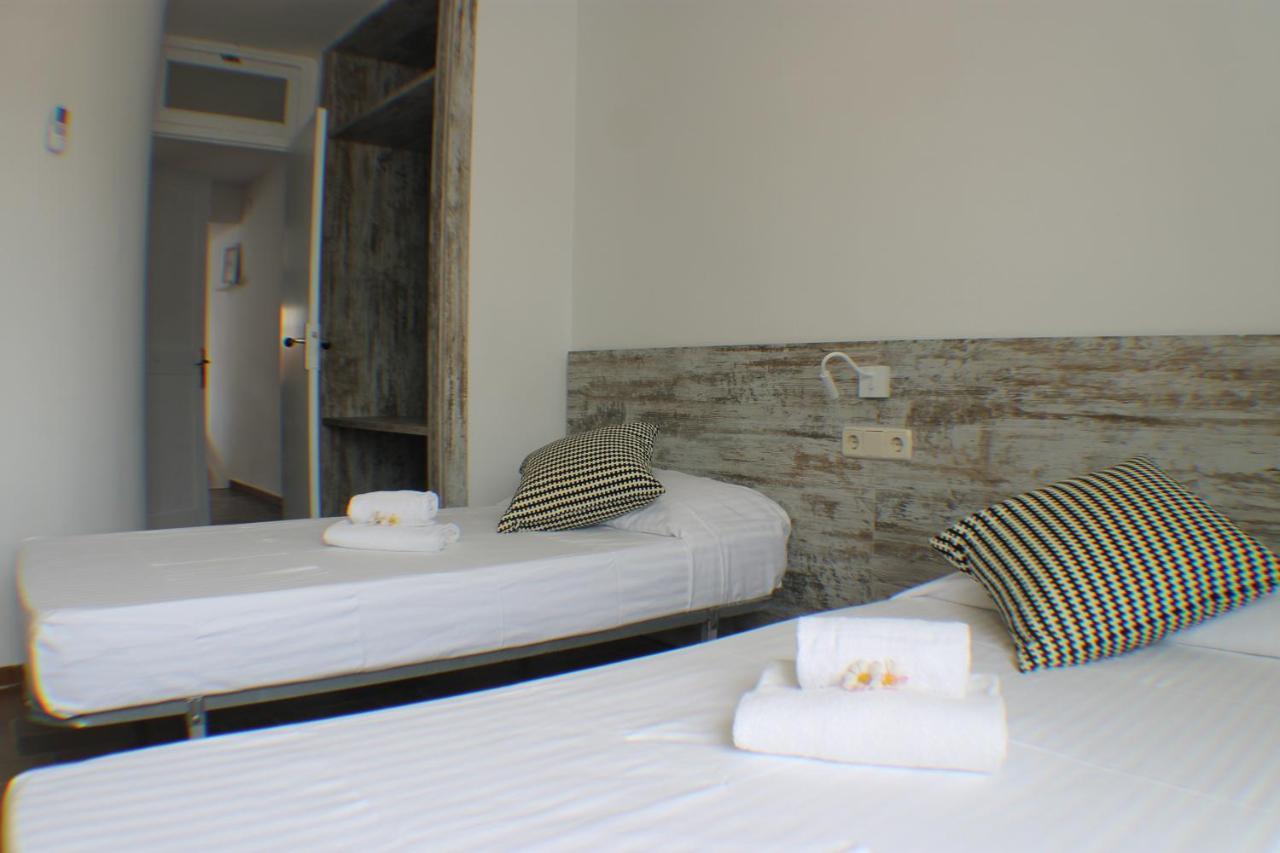 Agi Porthos Apartments روساس المظهر الخارجي الصورة