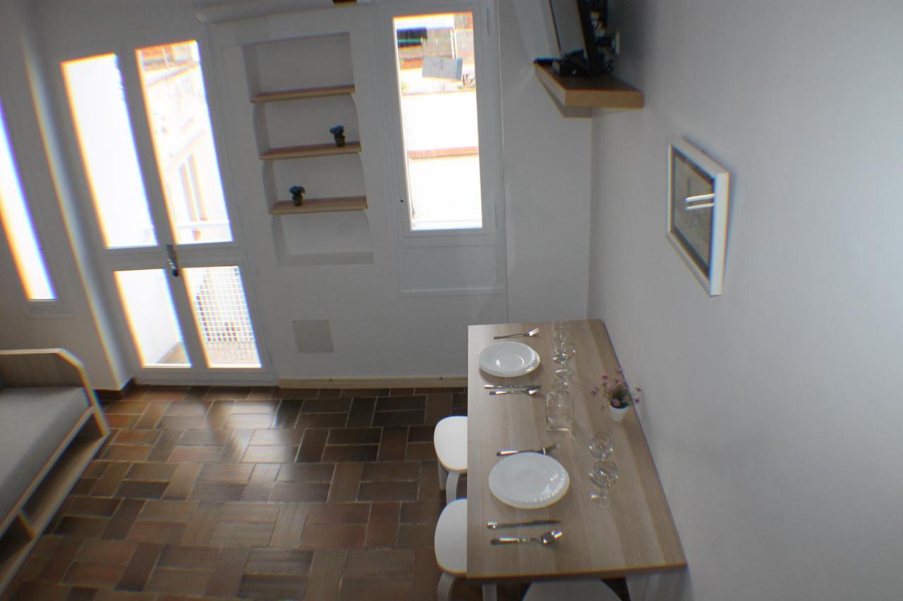 Agi Porthos Apartments روساس المظهر الخارجي الصورة