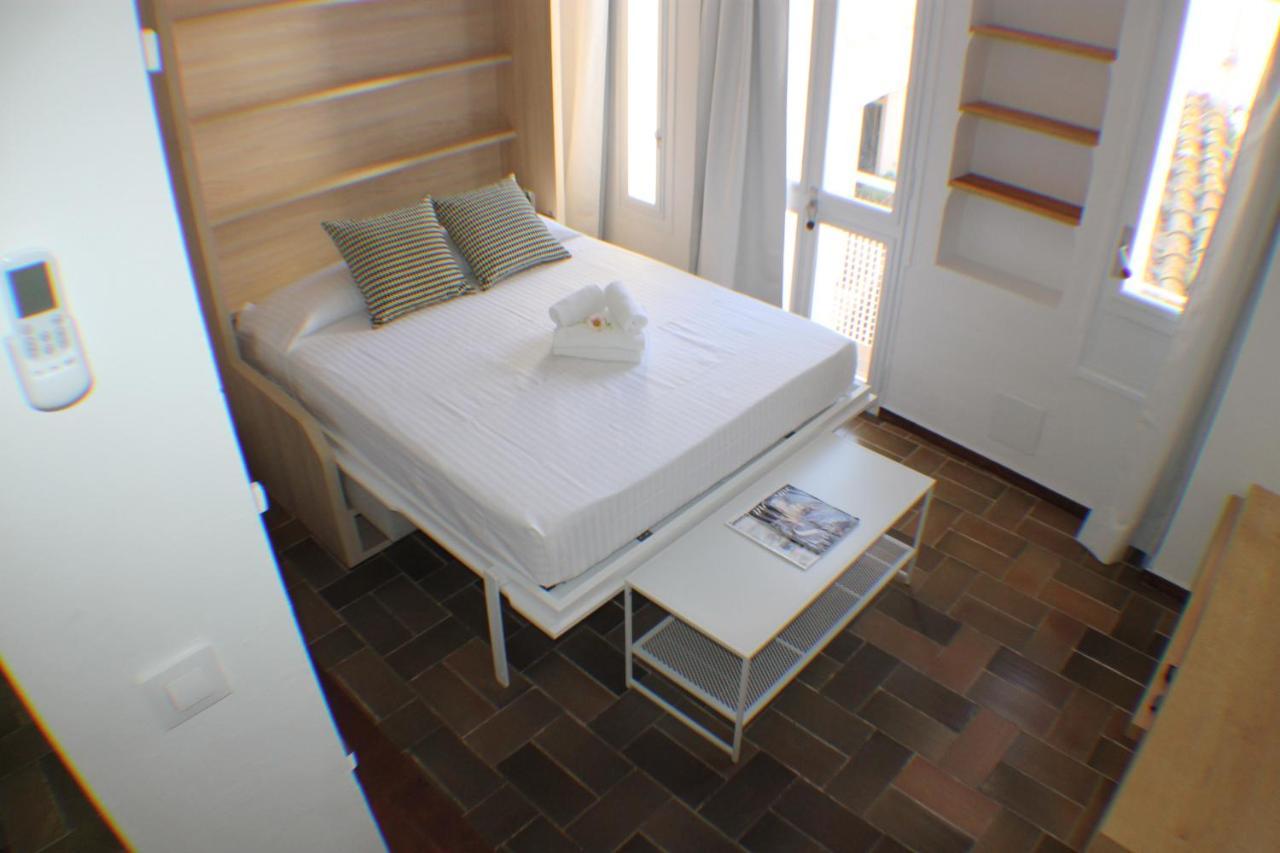 Agi Porthos Apartments روساس المظهر الخارجي الصورة