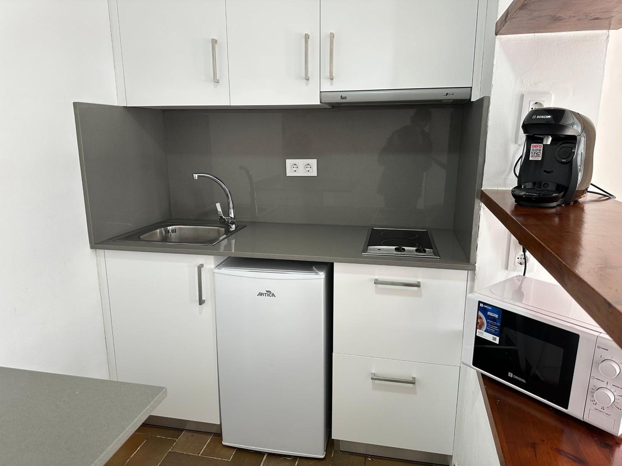 Agi Porthos Apartments روساس المظهر الخارجي الصورة