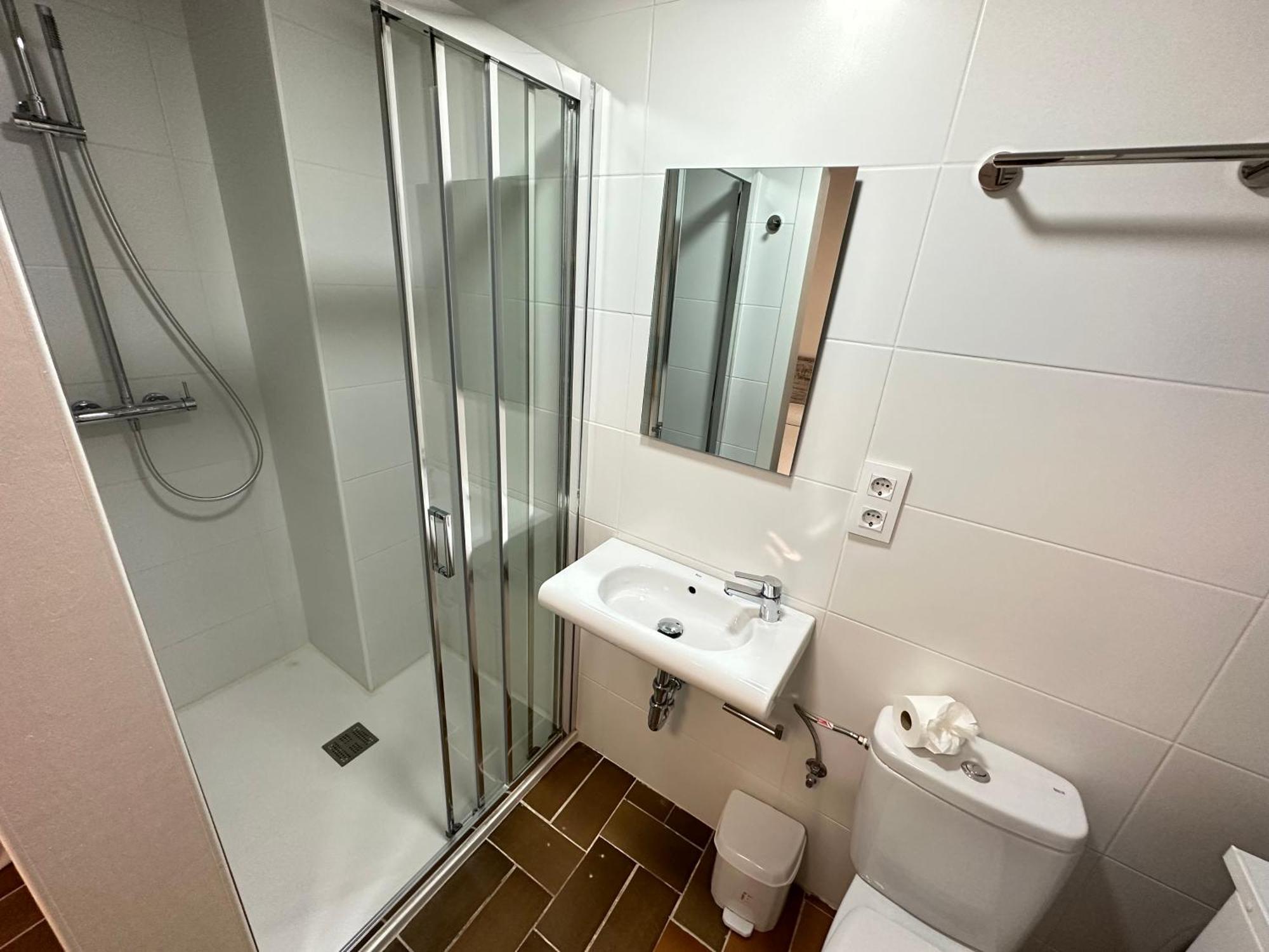 Agi Porthos Apartments روساس المظهر الخارجي الصورة